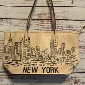 New York Skyline Baby Pink Tote Bag